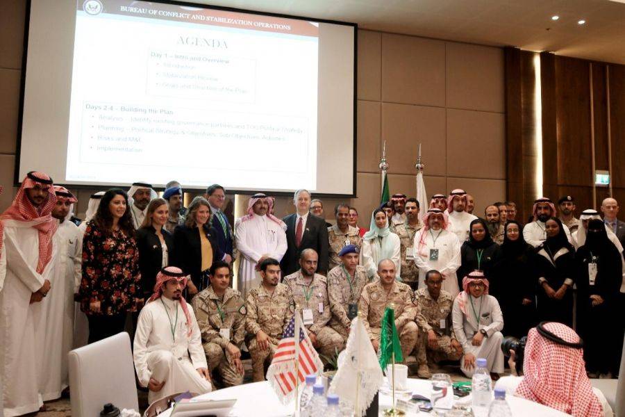 آل جابر : تدريب 60 سعودياً على الاستقرار واحتواء النزاعات