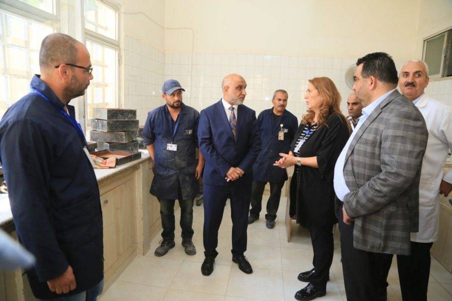 نائب أمين عمان يطلع على إنجازات منطقة بسمان ووحدة المختبرات الإنشائية