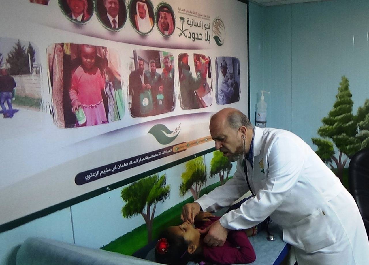 عيادات الاطفال التابعة لمركز الملك سلمان تعالج اكثر من (5.5) الف طفل سوري في الزعتري خلال شهر سبتمبر