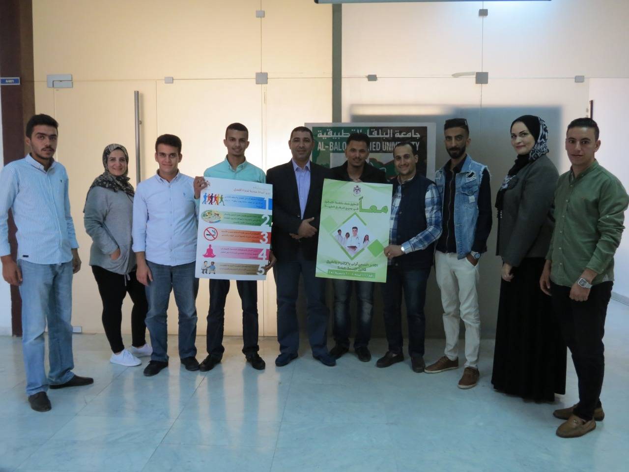 عميد كليه عمان الجامعيه يرعى حمله مكافحة التدخين في كلية عمان الجامعية