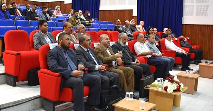 بحضور رئيس الجامعة .. كلية الآداب واللغات بجامعة جدارا تعقد اجتماعاً للهيئة التدريسية فيها