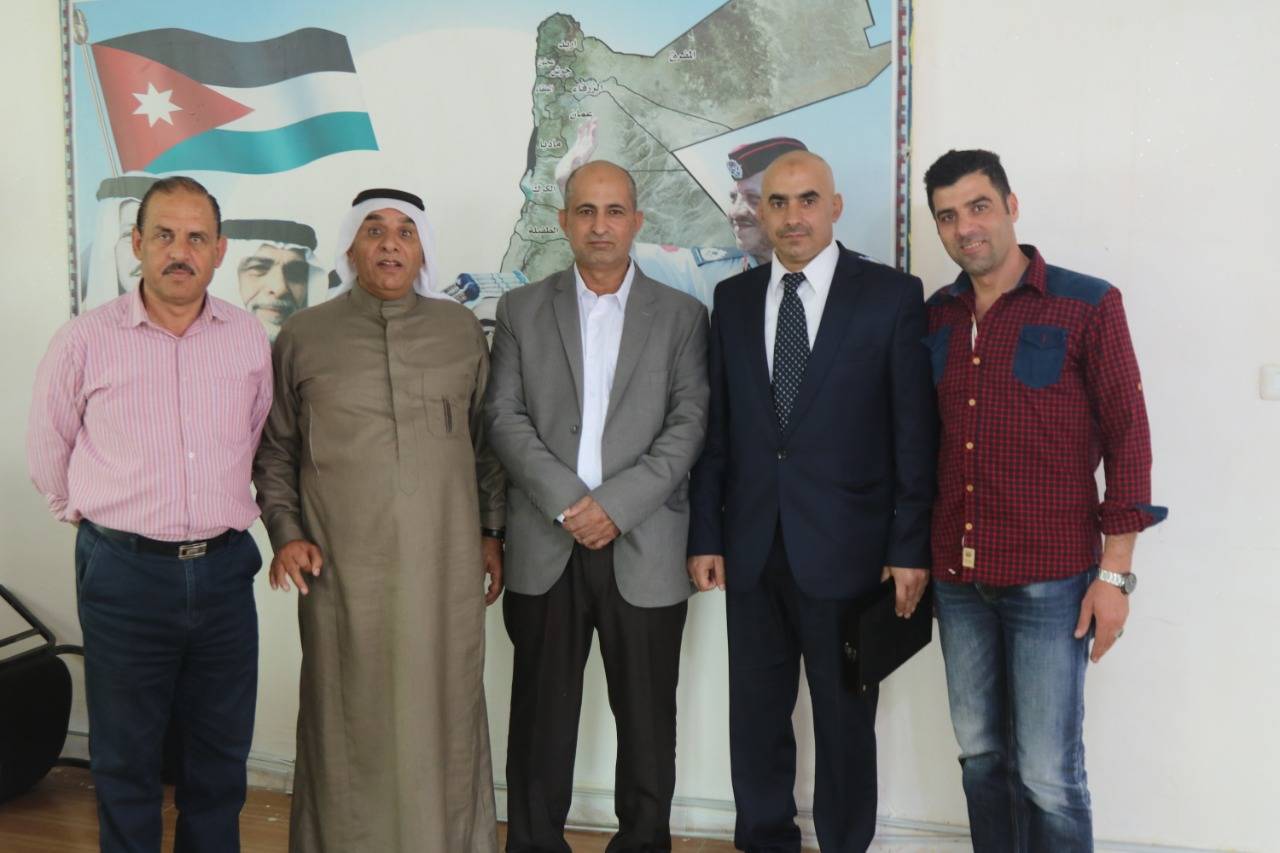 قبيلة العجارمه تكرم ابنها  الضابط هايل الدروبي  لجهوده المميزه في جهاز الأمن العام 