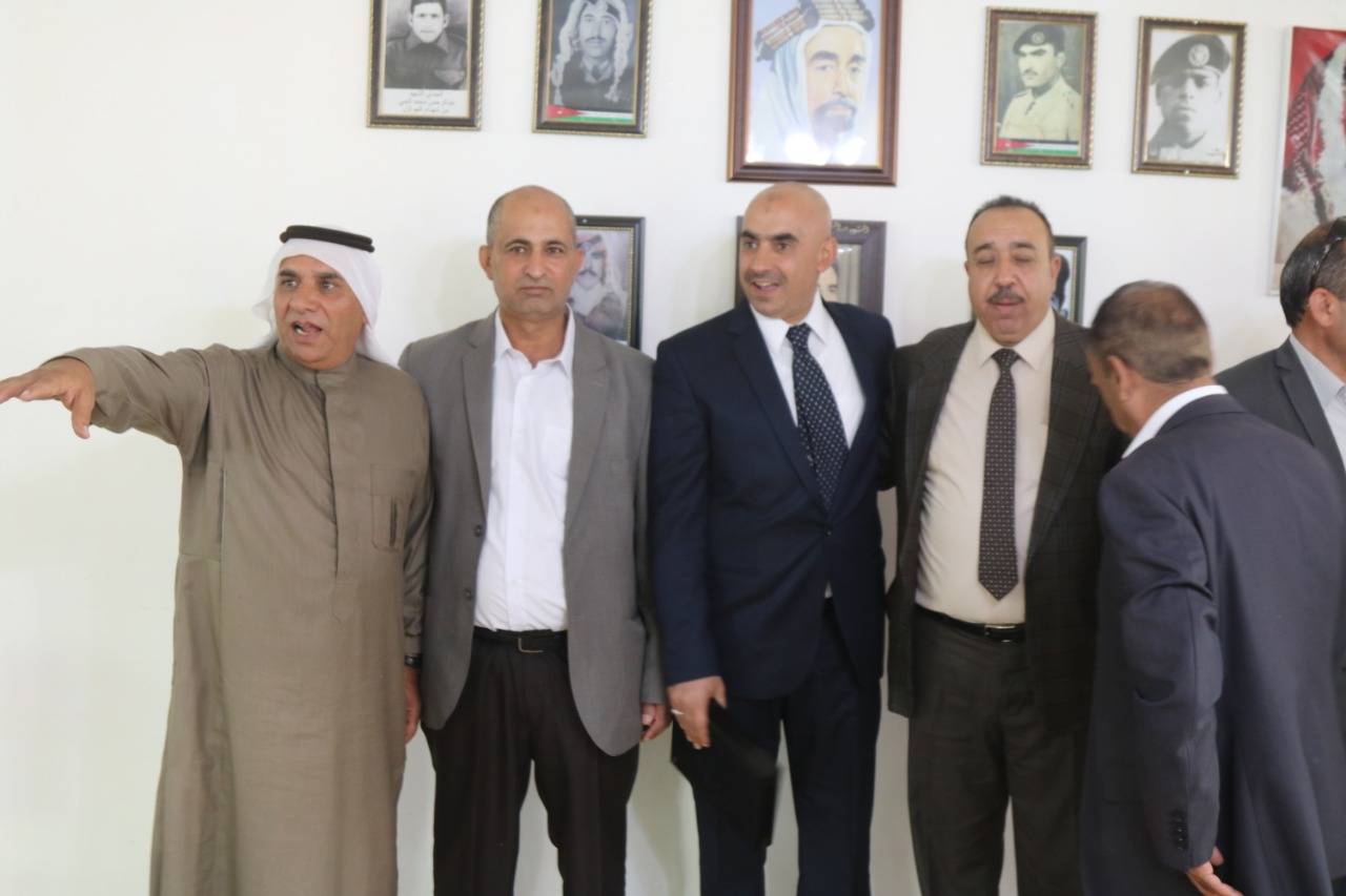 قبيلة العجارمه تكرم ابنها  الضابط هايل الدروبي  لجهوده المميزه في جهاز الأمن العام 