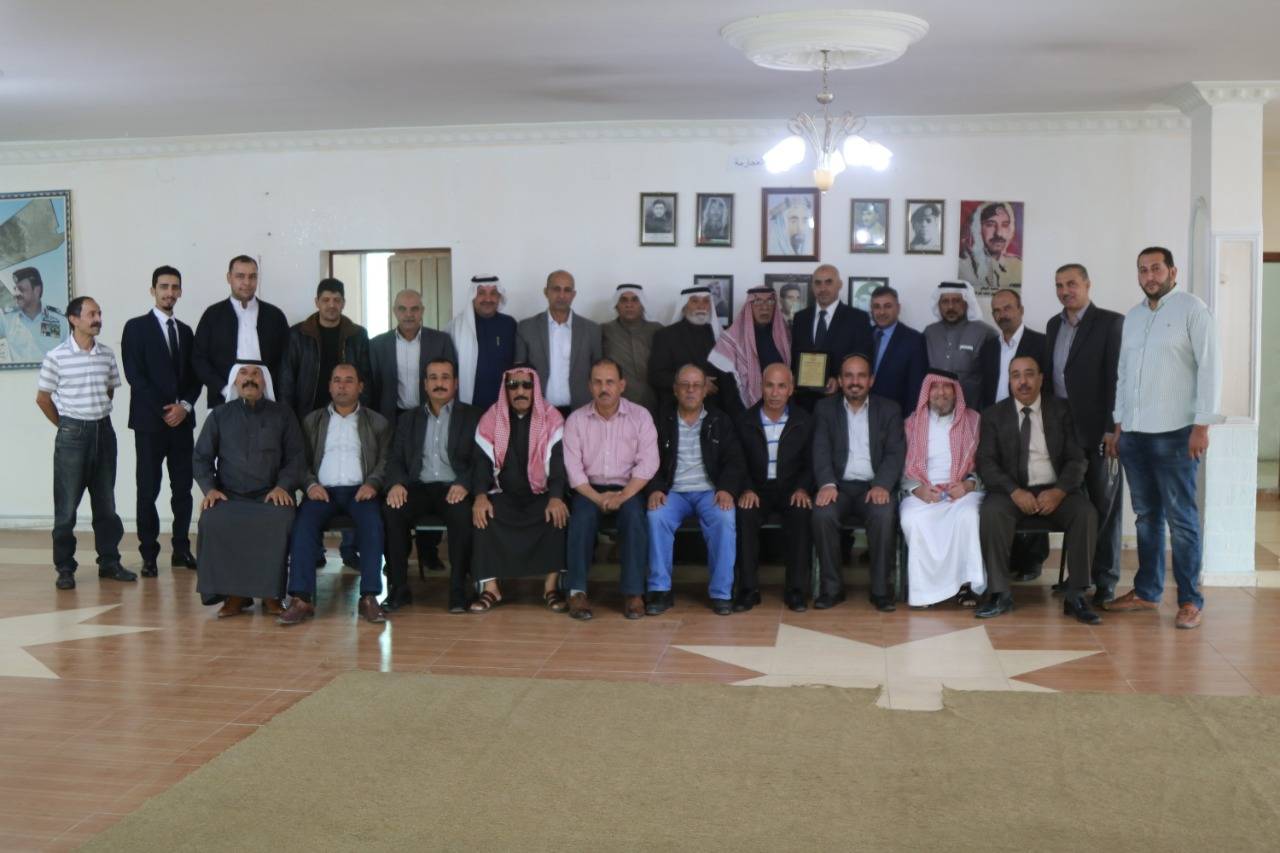 قبيلة العجارمه تكرم ابنها  الضابط هايل الدروبي  لجهوده المميزه في جهاز الأمن العام 