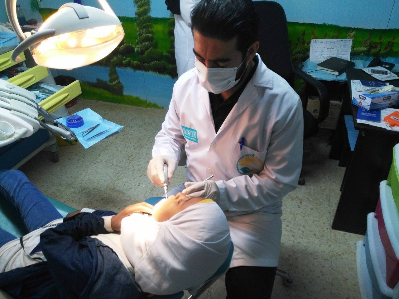 عيادات طب الاسنان التابعة لمركز الملك سلمان في مخيم الزعتري تتعامل مع 1236 حالة خلال شهر سيبتمبر 