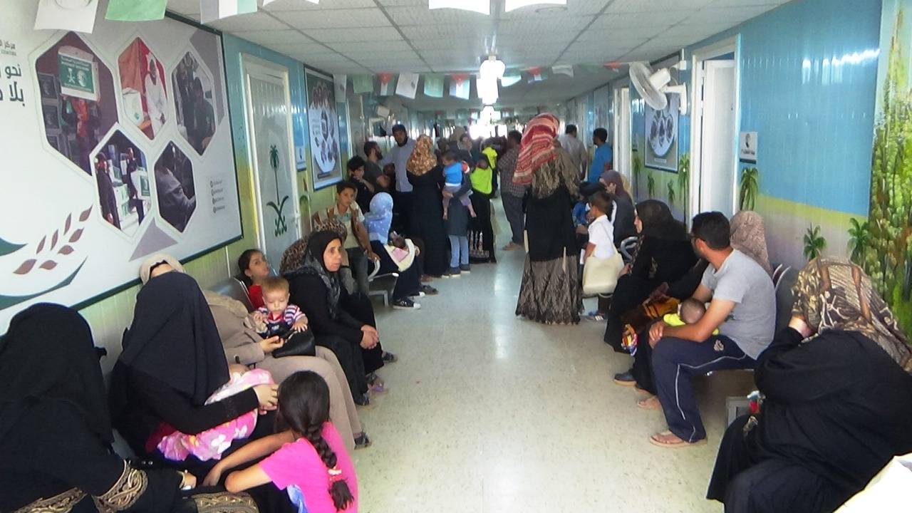عيادات طب الاسنان التابعة لمركز الملك سلمان في مخيم الزعتري تتعامل مع 1236 حالة خلال شهر سيبتمبر 
