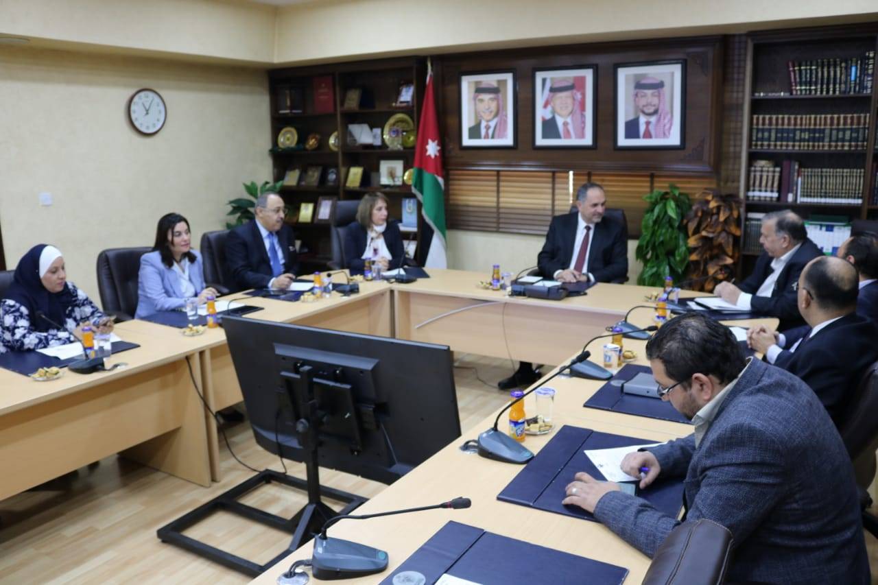 التلهوني يستقبل وفدا من جماعة عمان لحوارات المستقبل