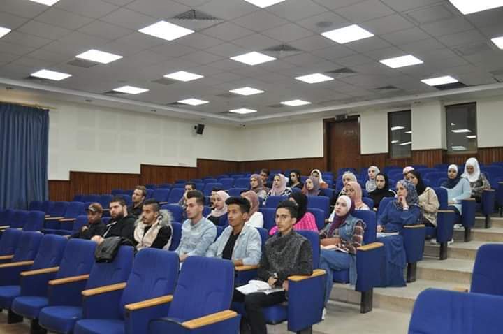 رئيس قسم التربية الخاصة بجامعة جدارا يلتقي طلبة التخصص الجدد بالجامعة