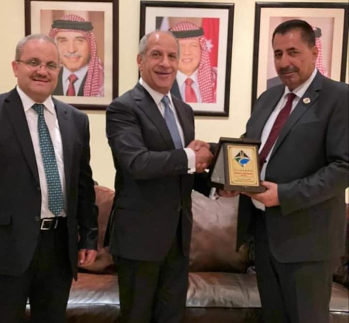 رئيس هيئة مديري جامعة جدارا يشارك في إجتماع رجال الأعمال الأردنيين والقطريين في الدوحة