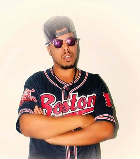 اعتقال مغني الراب المغربي سيمو الكناوي بسبب اغنية انتقد فيها النظام المغربي .. والسلطات المغربية تنفي علاقة الأغنية بأعتقاله