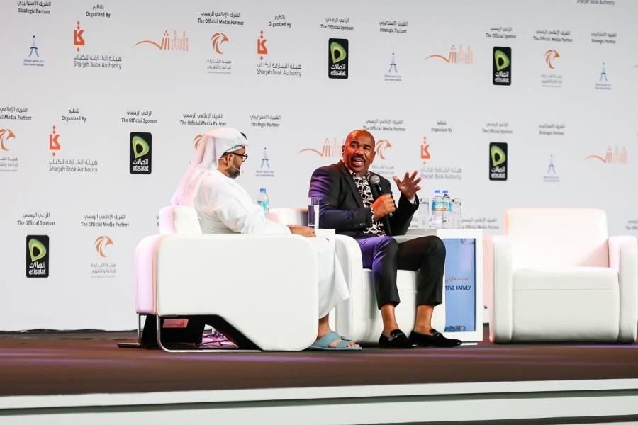 الإعلامي الأمريكي ستيف هارفي: حاكم الشارقة منحني الراحة والطمأنينة بما أنا عليه