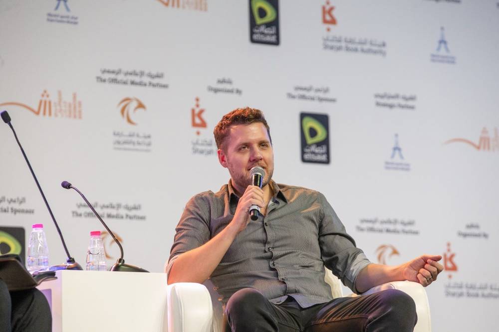 صاحب فنّ اللامُبالاة یعید تعریف النجاح في الشارقة الدولي للكتاب