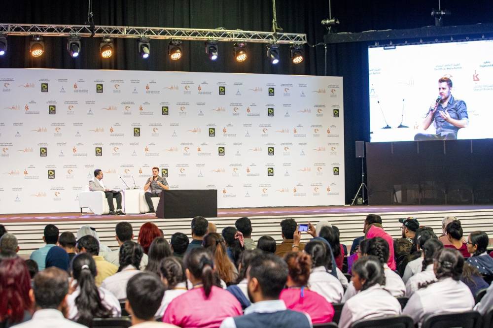 صاحب فنّ اللامُبالاة یعید تعریف النجاح في الشارقة الدولي للكتاب