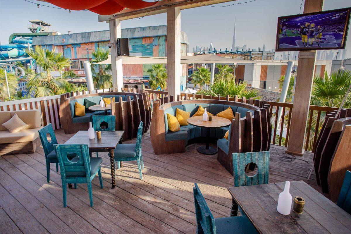 ذا بانجلو يفتح أبوابه في دبي مع باقة فريدة من عروض الترفيه والمأكولات والمشروبات