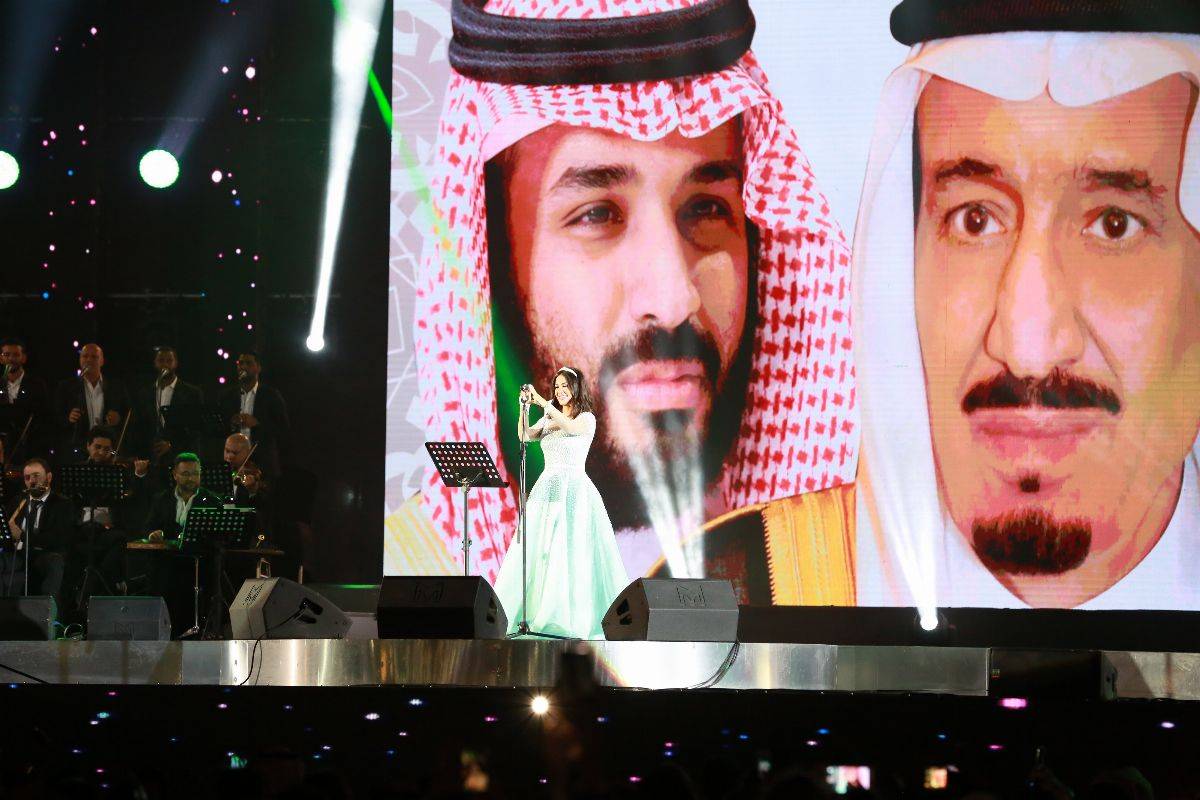 ديانا حداد تتألق بتفاعل جماهيري كبير بسهرة ليلة بيروت في الرياض