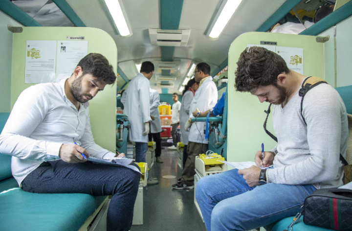 حملة للتبرع بالدم في جامعة عجمان