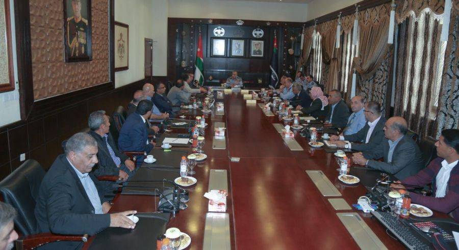 مدير الأمن العام يلتقي عدداً من متقاعدي الامن العام  من اعضاء جمعية متقاعدي ضباط وافراد الامن العام