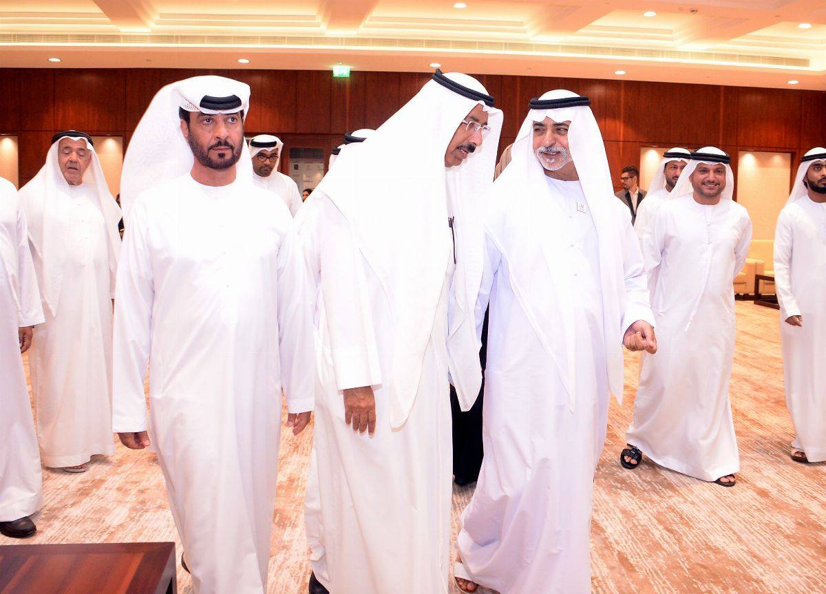 إقبال كبير على ركن مركز سلطان بن زايد في الشارقة الدولي للكتاب