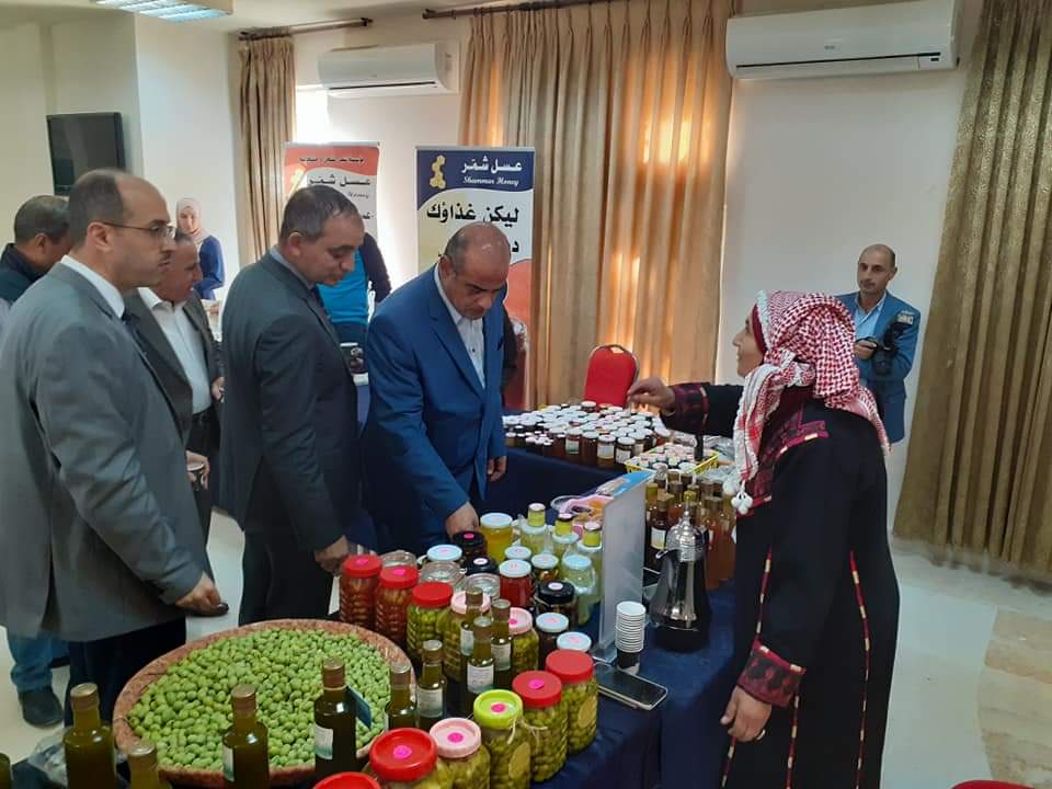 البلقاء التطبيقية تقيم مهرجان وبازار الزيتون الاول