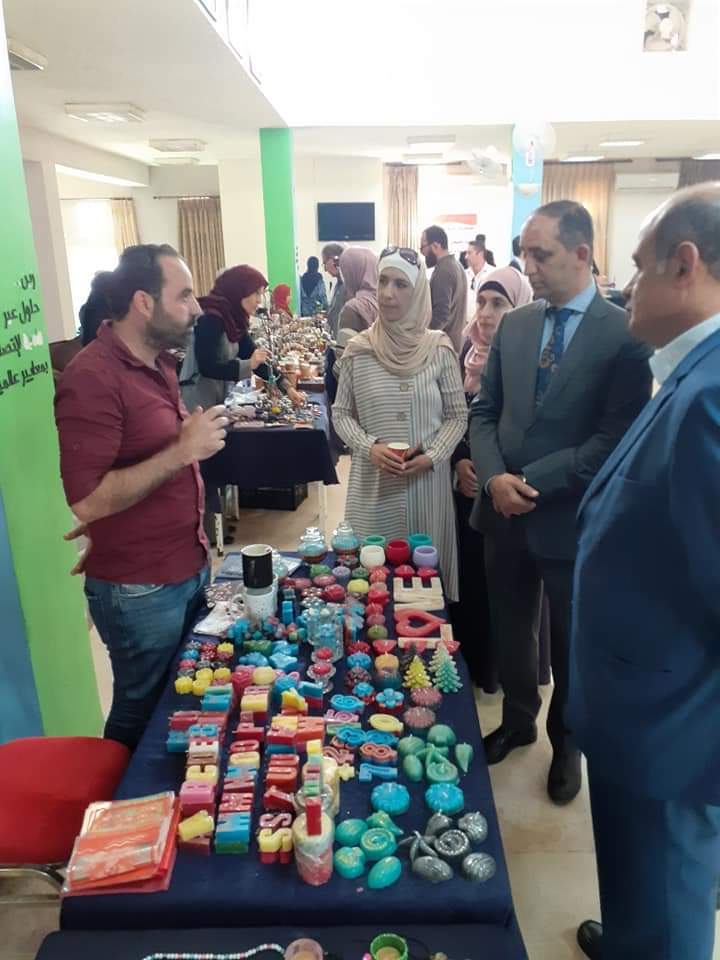 البلقاء التطبيقية تقيم مهرجان وبازار الزيتون الاول