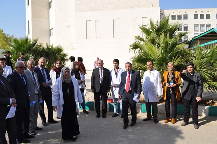 رئيس جامعة جدارا يفتتح اليوم الصحي لكلية الصيدلة