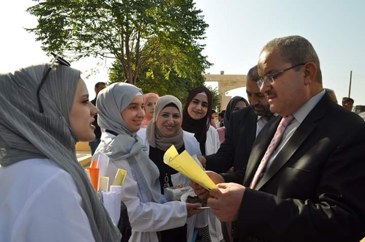 رئيس جامعة جدارا يفتتح اليوم الصحي لكلية الصيدلة