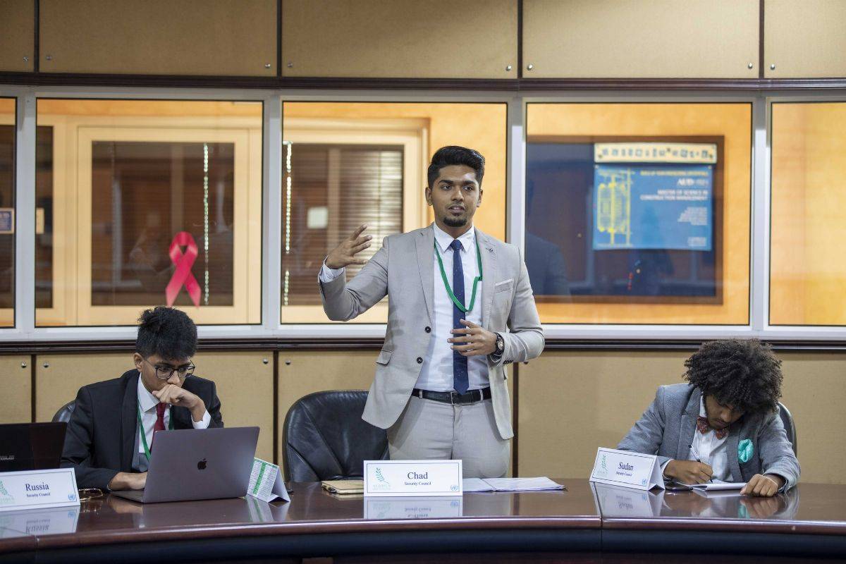 طلبة جامعة عجمان سفراء في نموذج الأمم المتحدة