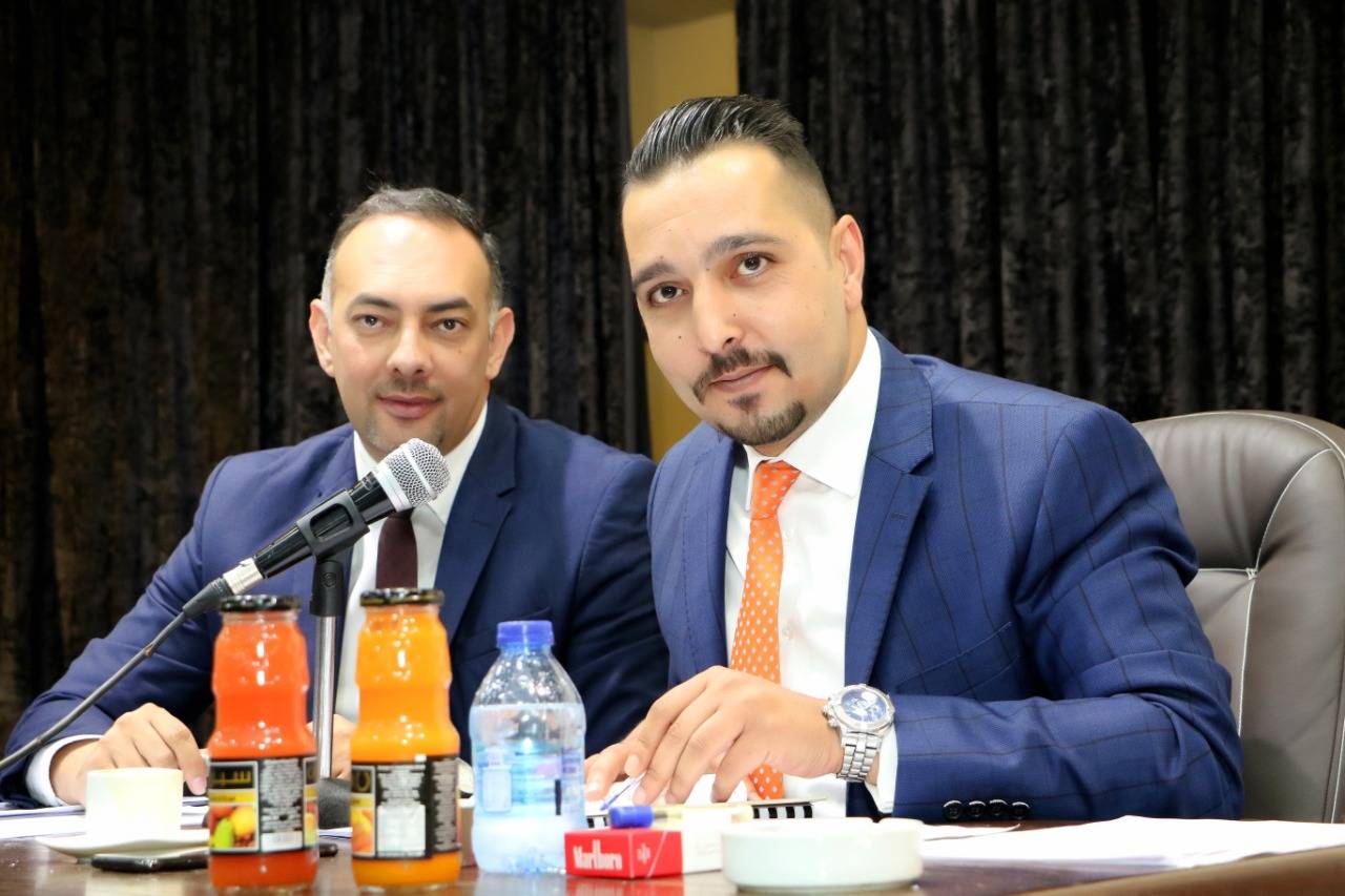 علي الحنيطي يناقش بحث إجازة مهنة المحاماه - صور 