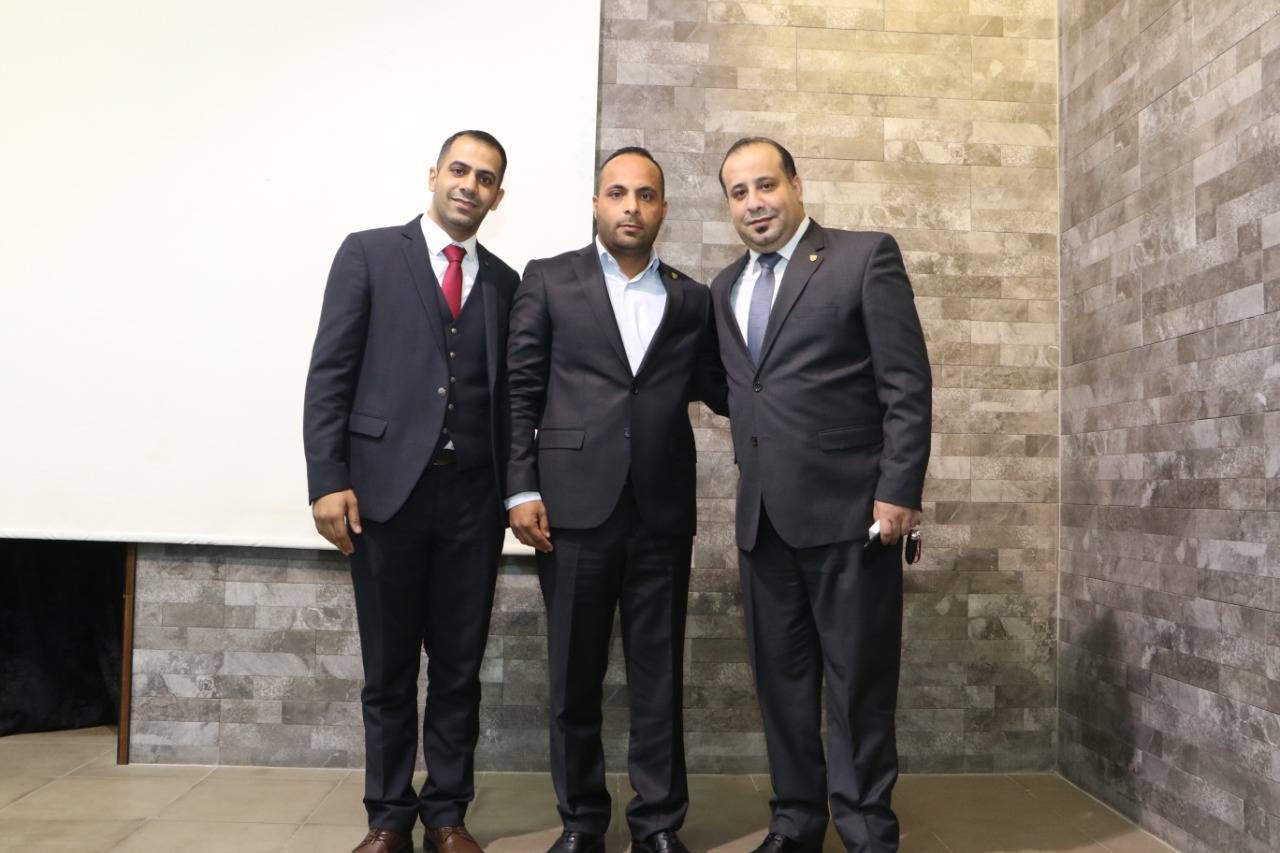 علي الحنيطي يناقش بحث إجازة مهنة المحاماه - صور 