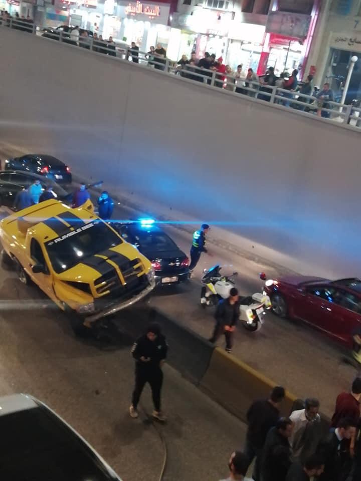 إصابة شخصين إثر حادث تصادم في محافظة العاصمة 