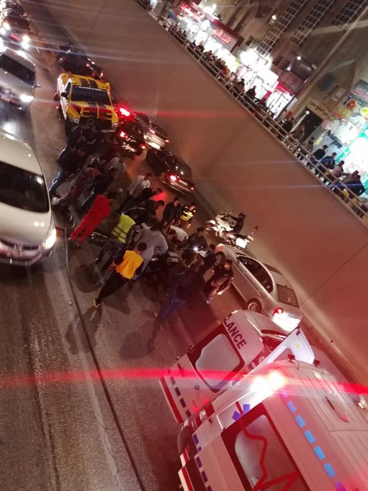 إصابة شخصين إثر حادث تصادم في محافظة العاصمة 