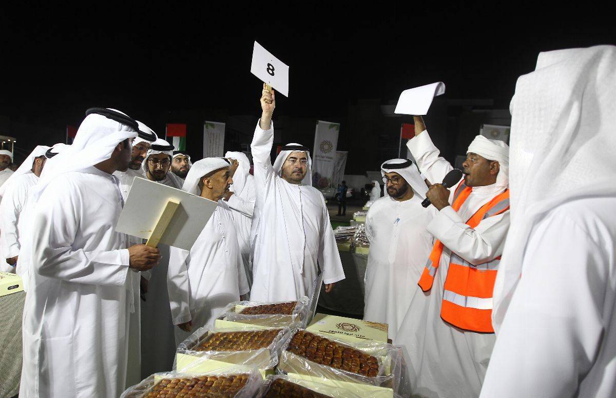 بالتعاون مع مركز حمدان بن محمد لإحياء التراث فعاليات مزاد ليوا للتمور في دبي