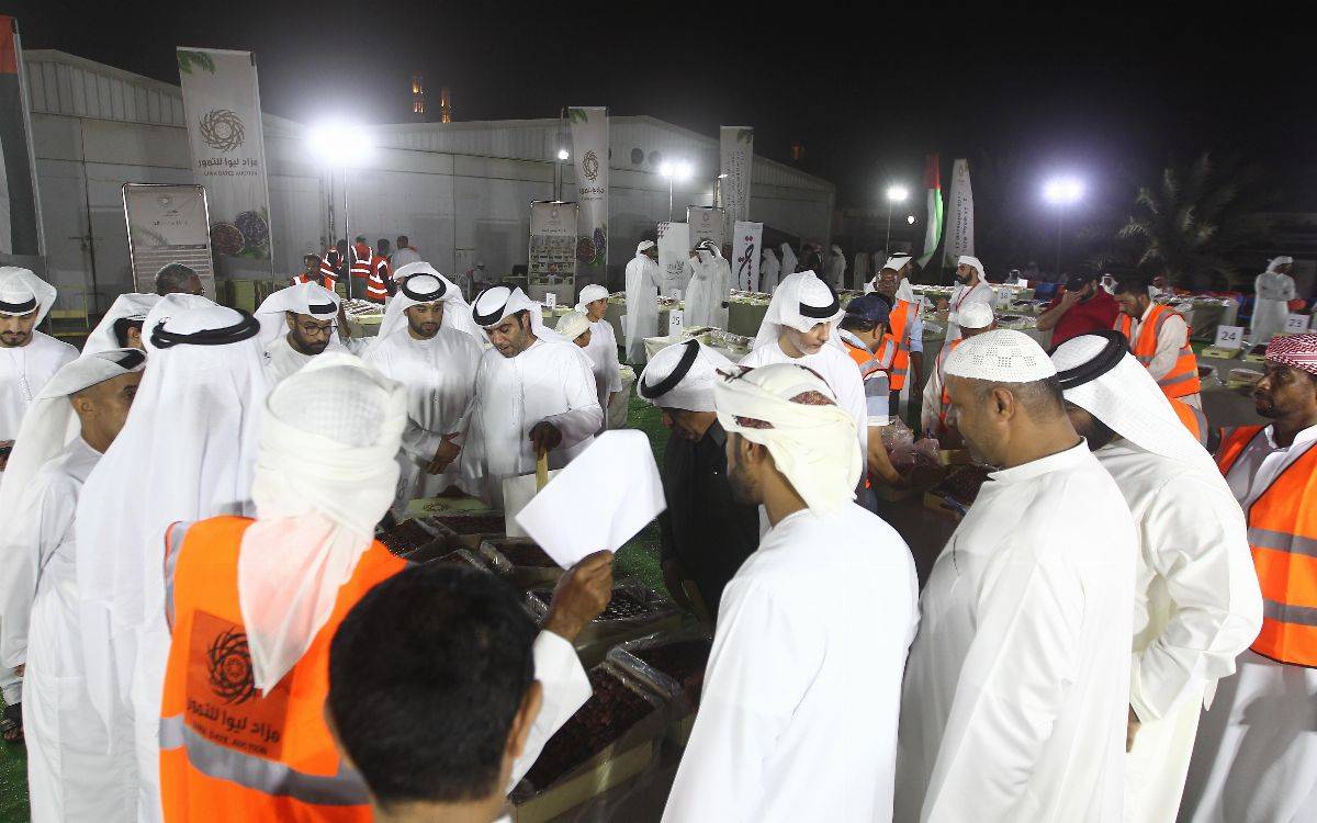 بالتعاون مع مركز حمدان بن محمد لإحياء التراث فعاليات مزاد ليوا للتمور في دبي