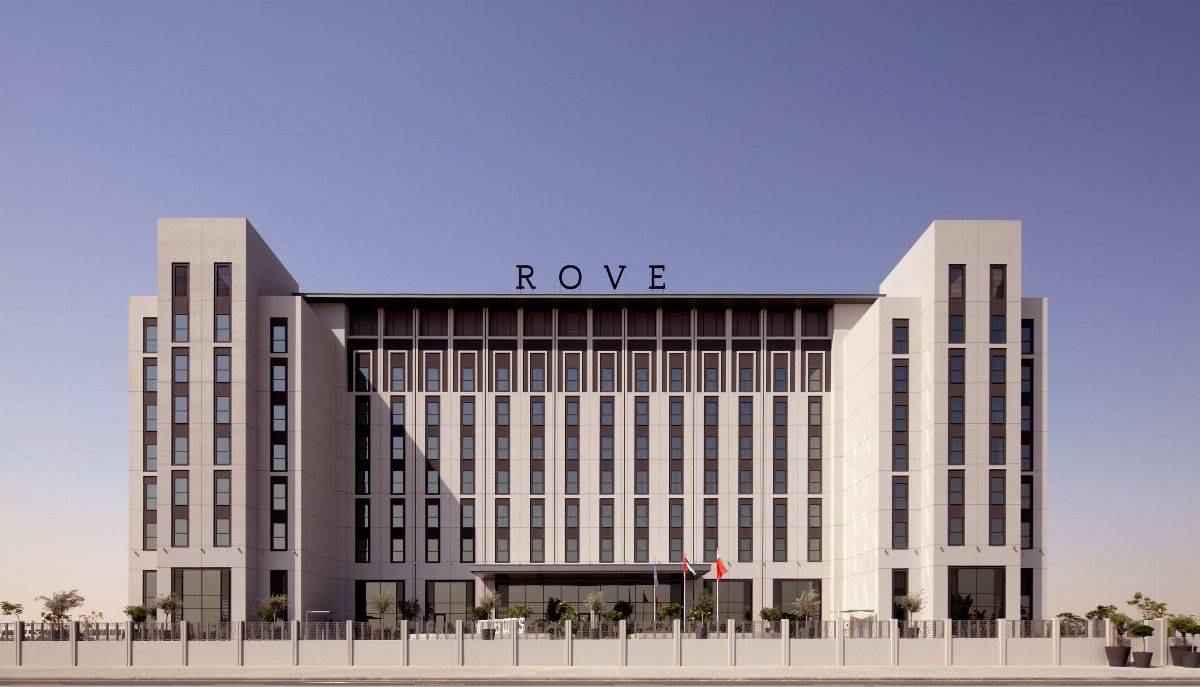 روڤ للفنادق تطلق باقة من العروض الاستثنائية احتفالاً بالذكرى الثامنة والأربعين لليوم الوطني الإماراتي