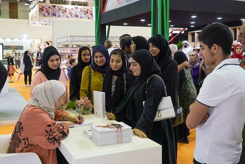 ألف عنوان وعنوان توقّع 13 إصداراً جدیداً خلال الشارقة الدولي للكتاب