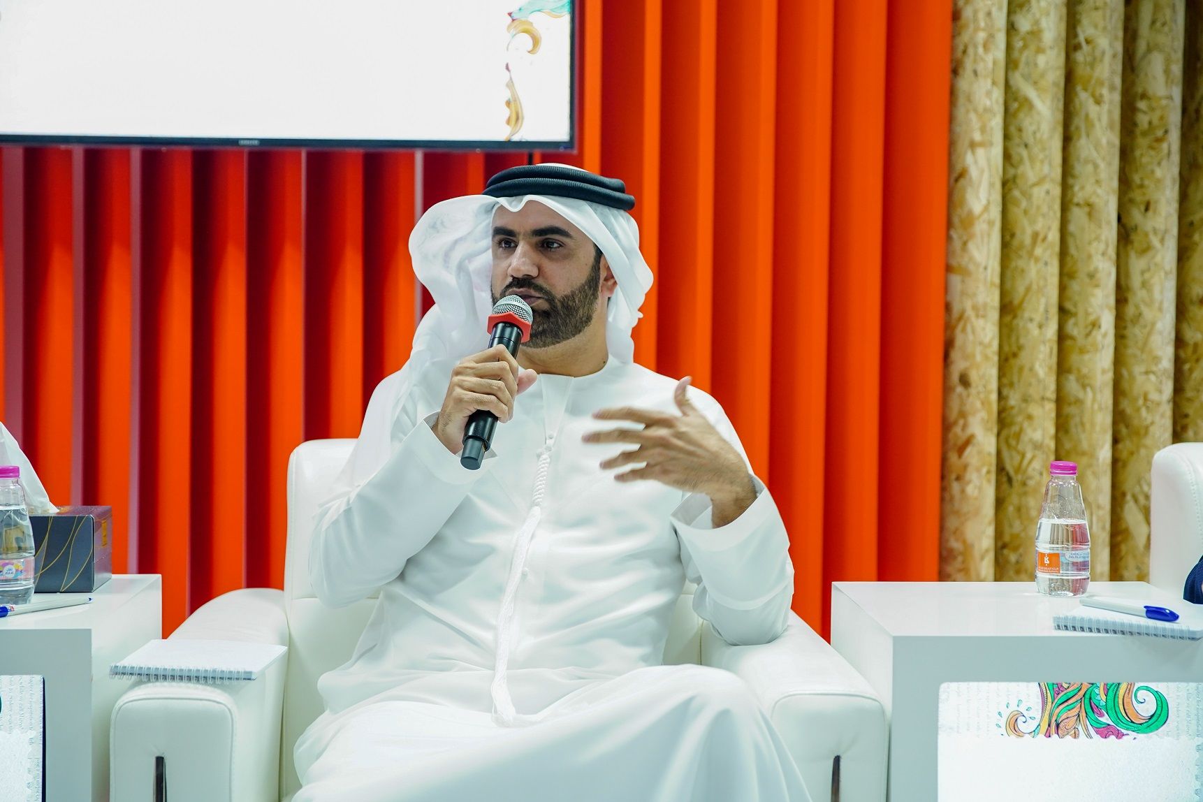 سلطان العمیمي ومحمد حسن أحمد: الروایة الإماراتیة تمتلك مقومات  صناعة درامیة متمیزة