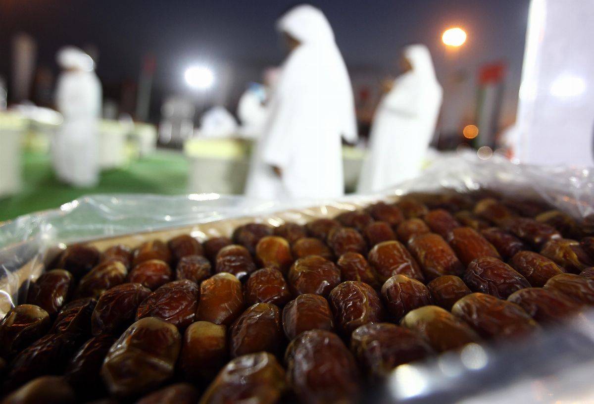 مزاد ليوا للتمور يختتم فعالياته في مجلس المشرف بأبوظبي