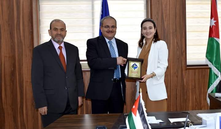 جدارا تحتفل بالمولد النبوي الشريف واستعادة الباقورة والغمر وتوزع الحلوى إبتهاجاُ بهذه المناسبة