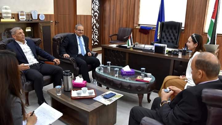 جدارا تحتفل بالمولد النبوي الشريف واستعادة الباقورة والغمر وتوزع الحلوى إبتهاجاُ بهذه المناسبة