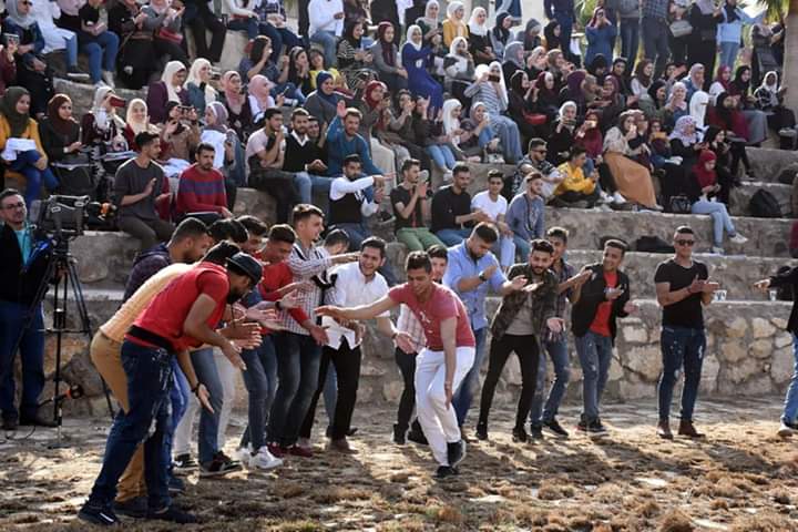 جدارا تحتفل بالمولد النبوي الشريف واستعادة الباقورة والغمر وتوزع الحلوى إبتهاجاُ بهذه المناسبة