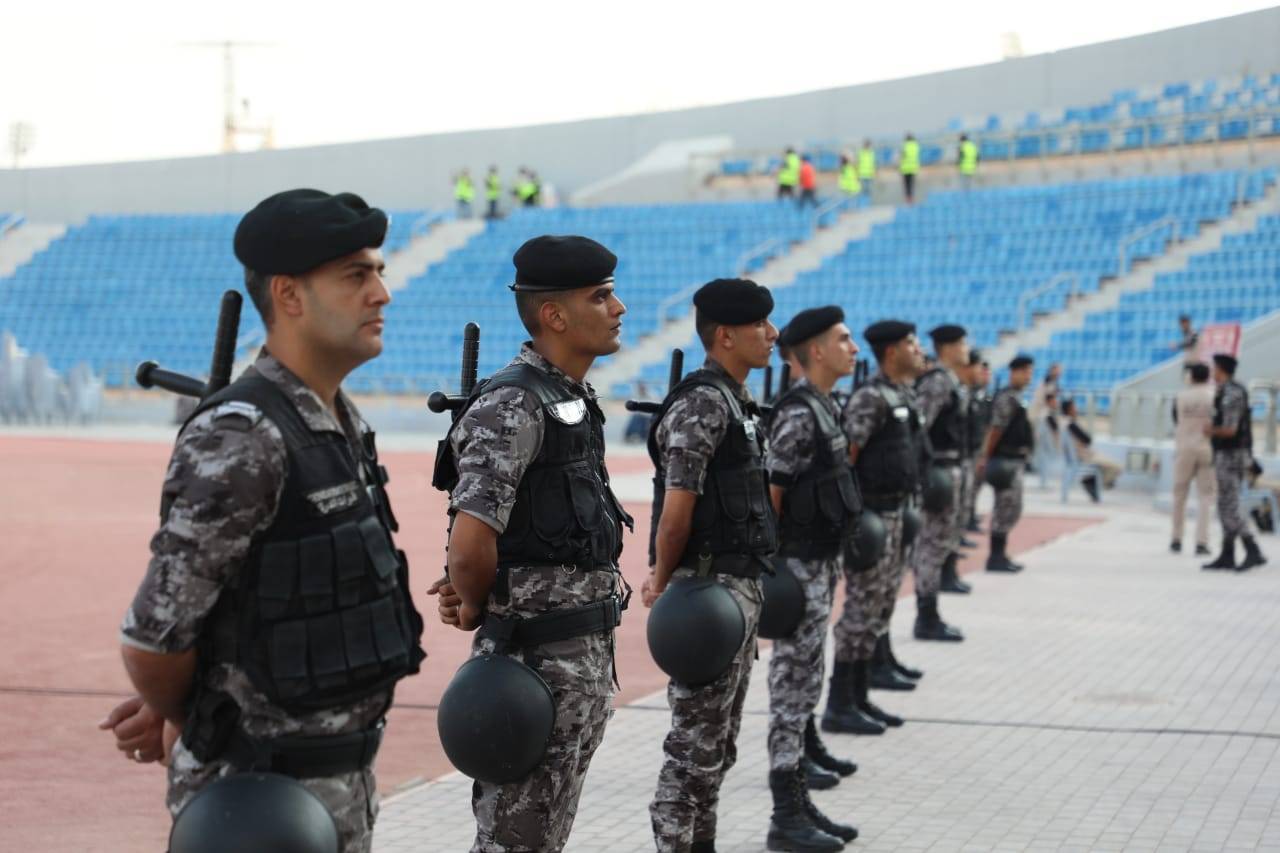 الحواتمة يشكر منتسبي الدرك بعد مباراتي التصفيات الآسيوية المشتركة