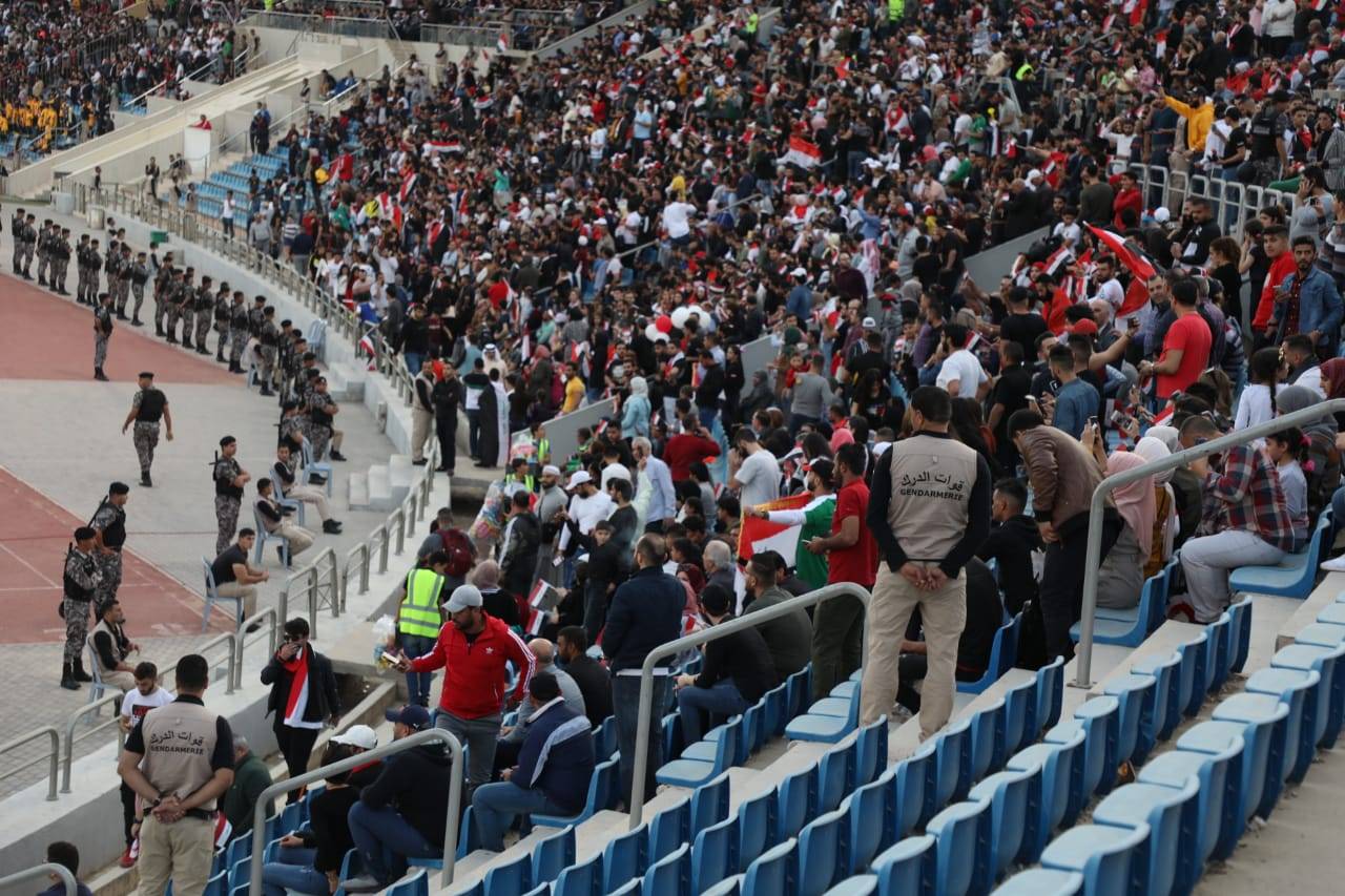الحواتمة يشكر منتسبي الدرك بعد مباراتي التصفيات الآسيوية المشتركة