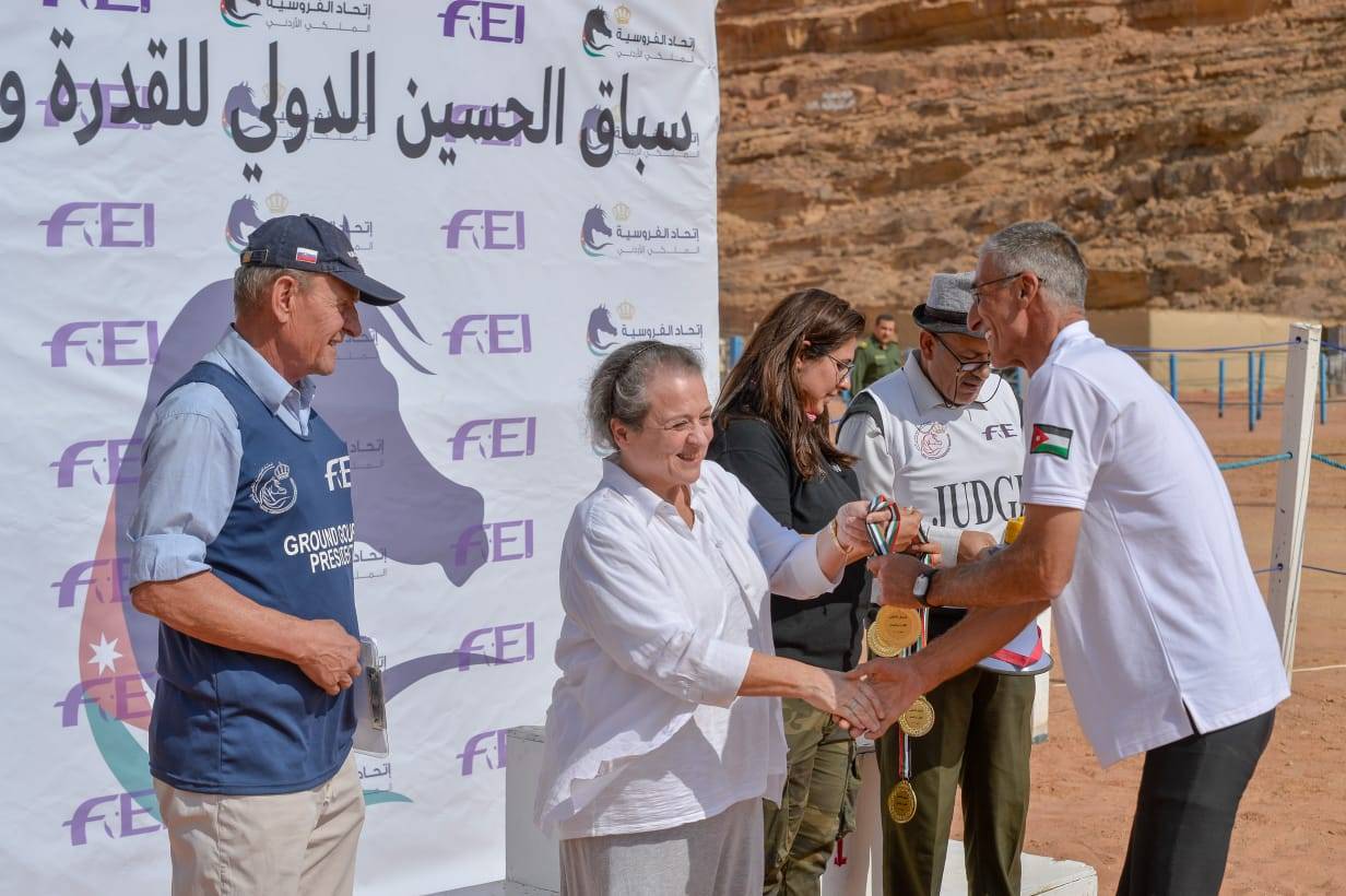 الاميرة عالية تتوج فرسان سباق الحسين الدولي للقدرة 