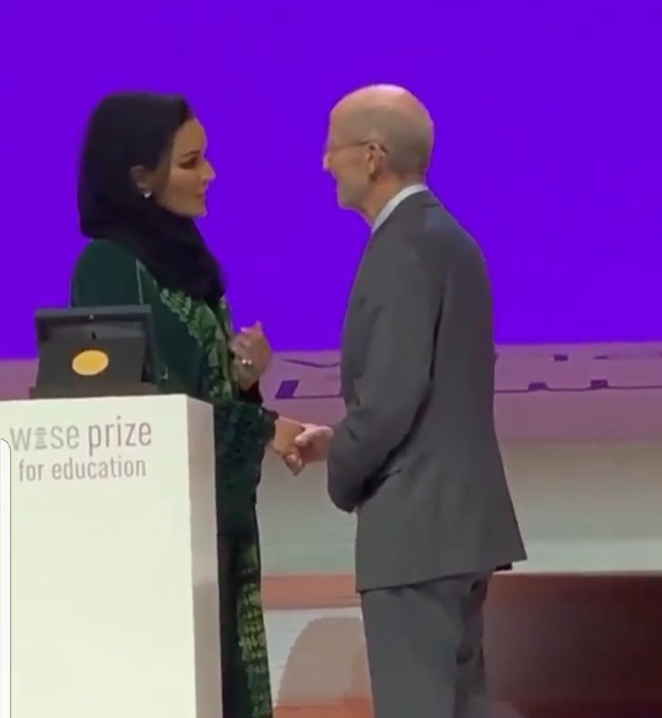 وايز للتعليم تمنح جائزتها الى روزنستوك، مؤسس مدرسة هاي تك هاي