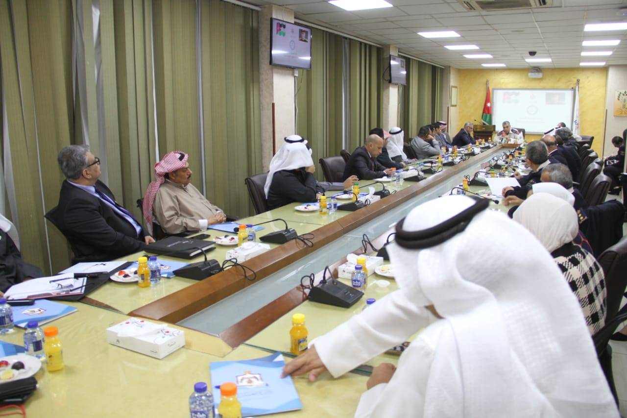 مدير عام الجمارك يلتقي وفداً صناعياً كويتياً 