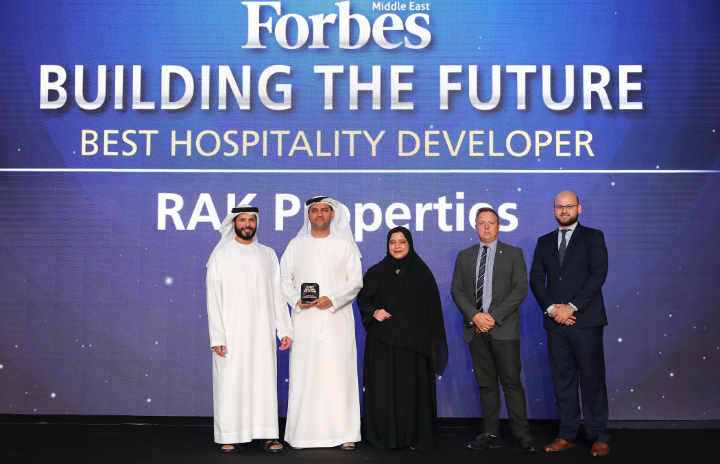 عن فئة أفضل مطور عقاري في قطاع الضیافة .. رأس الخیمة العقاریة تفوز بجائزة فوربس الشرق الأوسط 2019