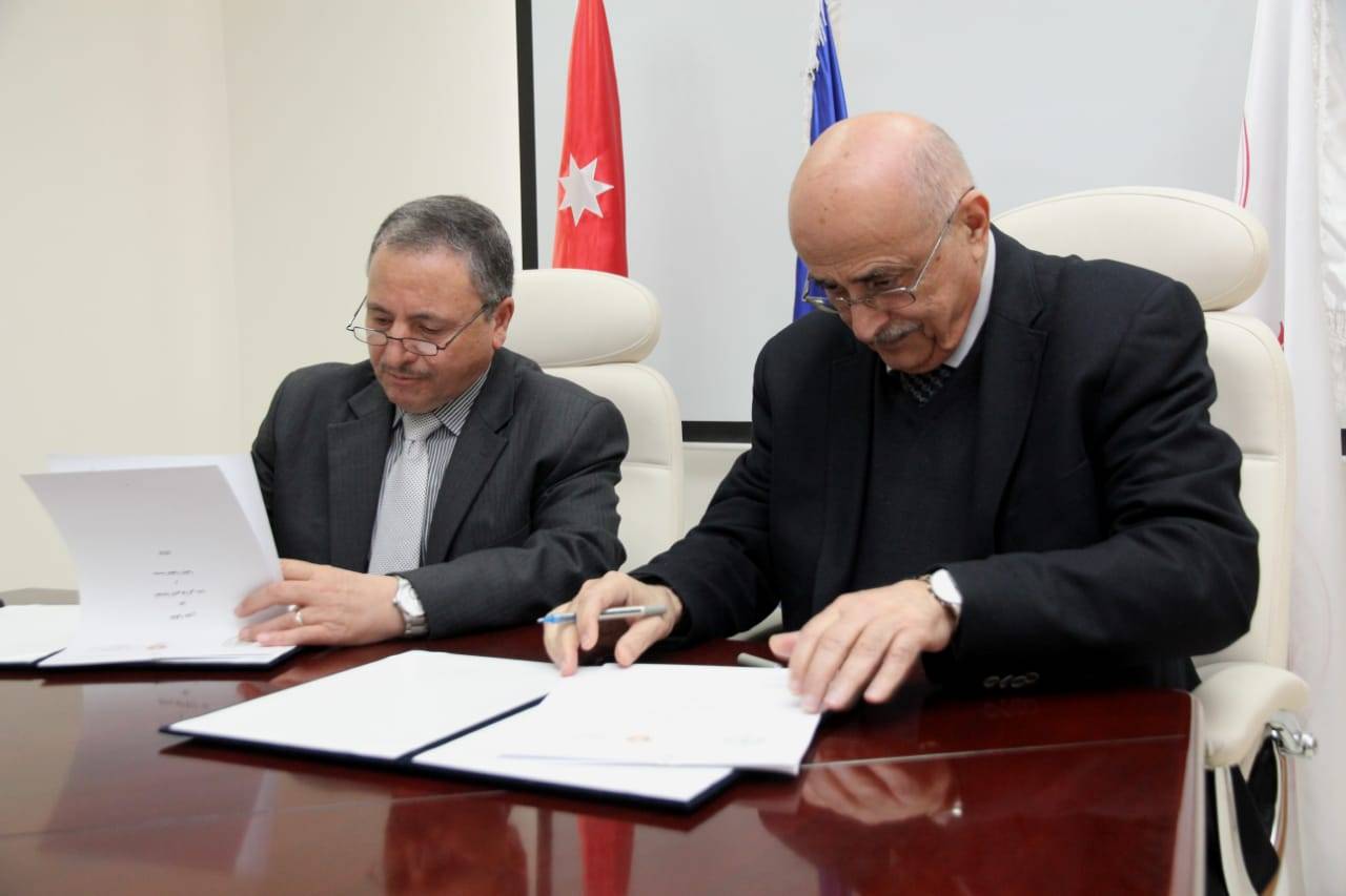 الجامعة الأميركية في مادبا توقع إتفاقية تعاون مع جامعة الطفيلة التقنية