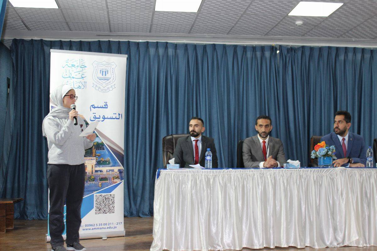 مدارس النظم الحديثة تستقبل وفدا من جامعة عمان الأهلية