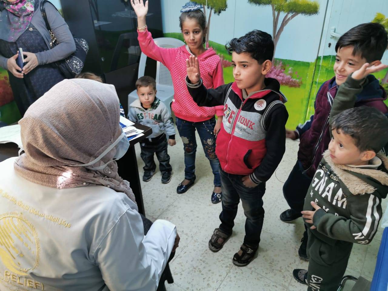 خدمات متميزة للرعاية الصحية تقدمها عيادات مركز الملك سلمان للسوريين في مخيم الزعتري 