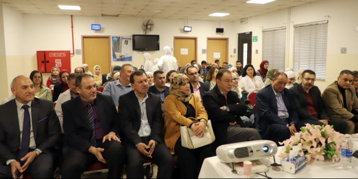 يوم علمي لأطباء الأسنان بمركز صحي عمان الشامل